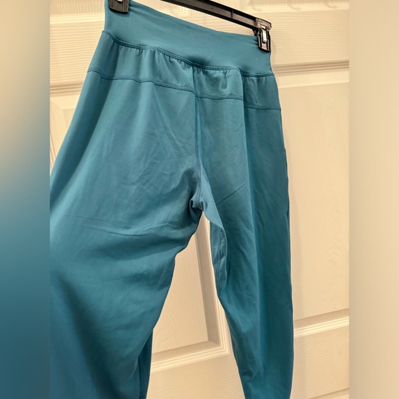 Universal Standard Cooper Jogger Pants - Picture 7 of 8